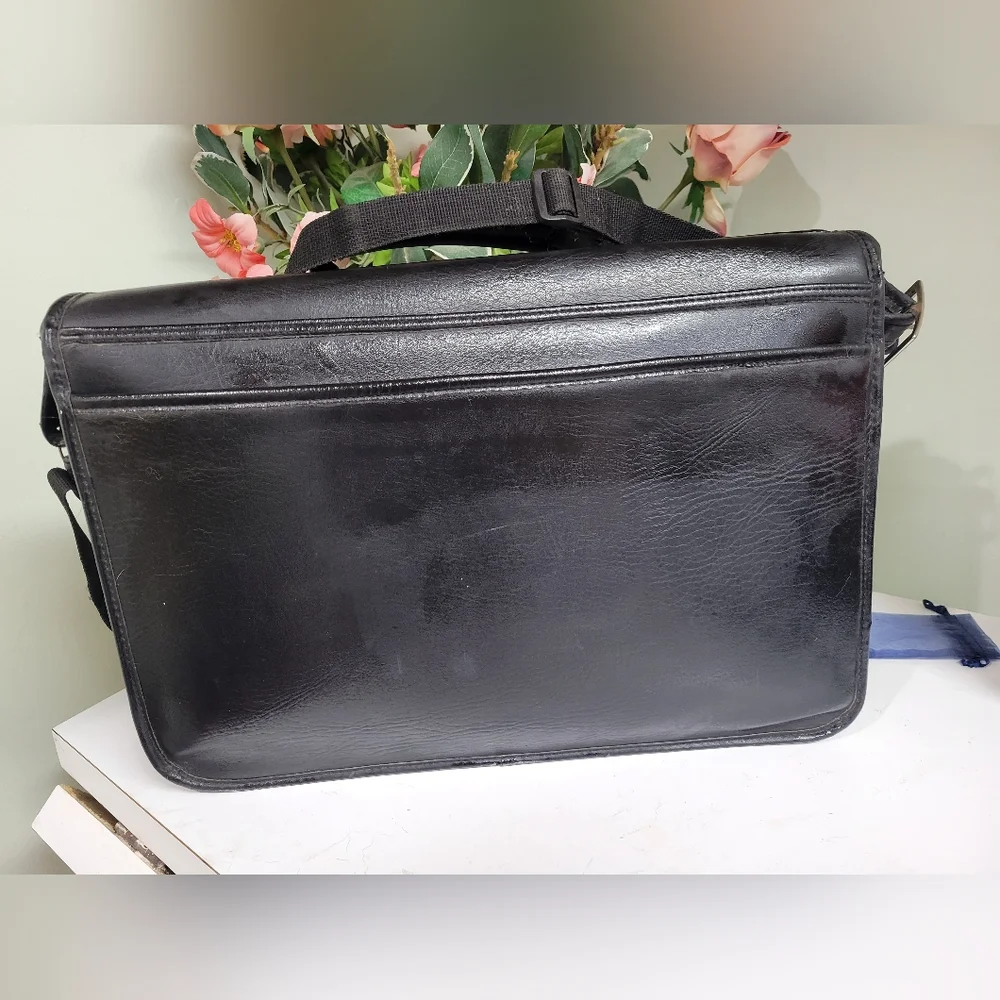 Flash Sale COACH leather attachet brief case Laptop, files etc Gorgeous many